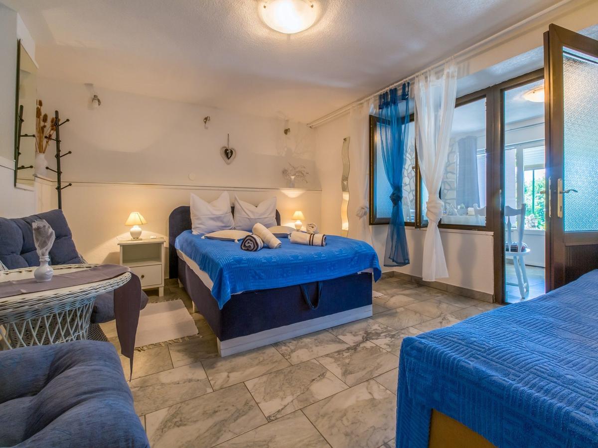 Apartments Susanne Новий Винодольський Екстер'єр фото