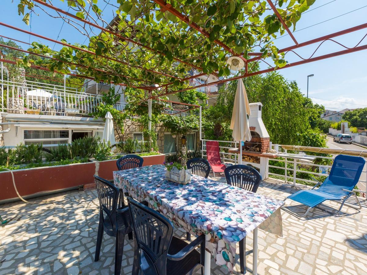 Apartments Susanne Новий Винодольський Екстер'єр фото